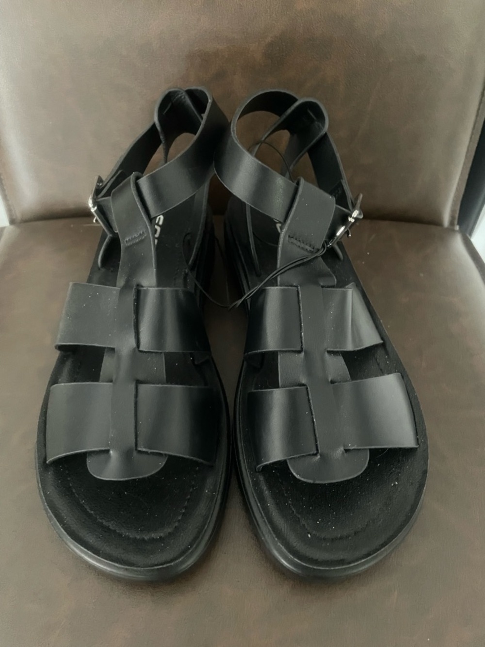 Soda Bennett - Women’s Buckle Sandals
- Black - Size 8 - New